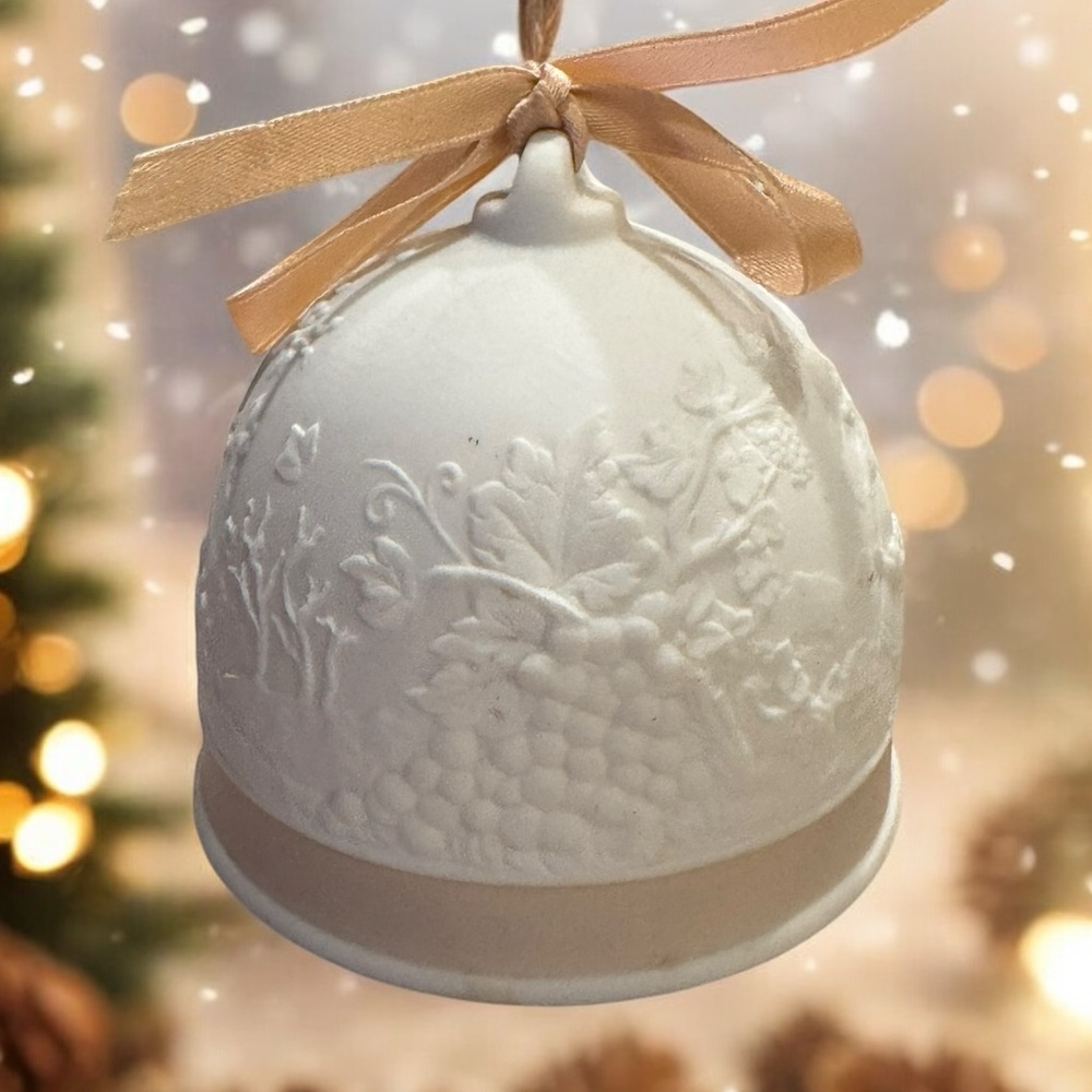 Lladro 1993 Porcelain Christmas Bell Ornament
